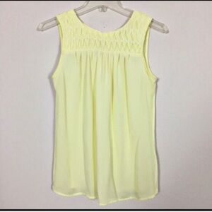 Elle Lemon Yellow Sleeveless Blouse Size XS